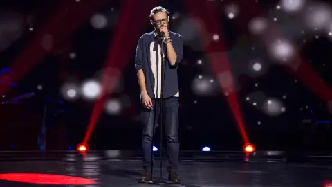 VÍDEO - Andrés Martín canta ‘Dancing on my own’ en las ‘Audiciones a ciegas’ de ‘La Voz’ Actuación de Andrés Martín en 'La Voz'