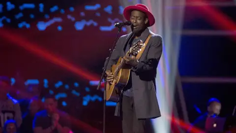 VÍDEO: Mel canta ‘Iron sky’ en las ‘Audiciones a ciegas’ de ‘La Voz’ La actuación de Mel en las 'Audiciones a ciegas' de 'La Voz'