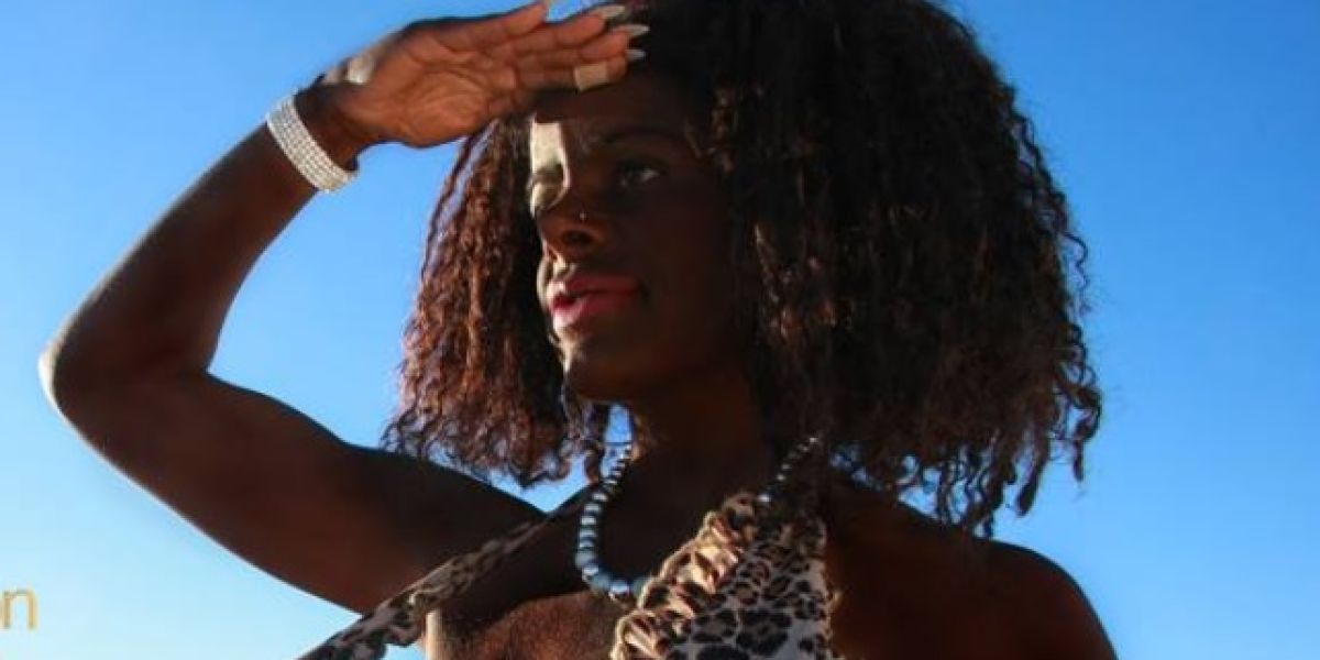 Una mujer blanca "cambia de raza" con inyecciones de melanina