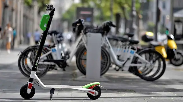 Patinetes y bicicletas