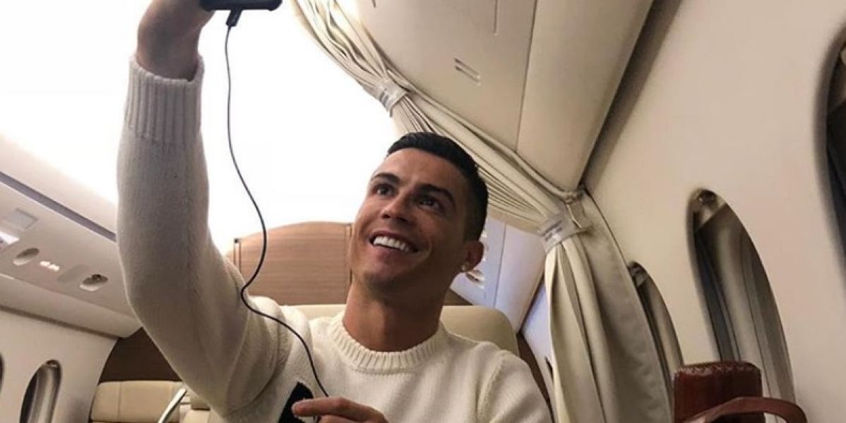 Cristiano Ronaldo, en su avión privado