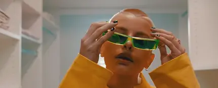 Bad Bunny nos presenta a su alter ego femenina en el videoclip de 'Caro', su nuevo tema Bad Bunny nos presenta a su alter ego femenina en el videoclip de 'Caro', su nuevo tema