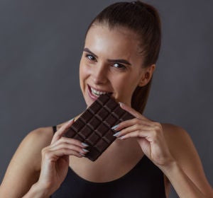 Comiendo chocolate Comiendo chocolate