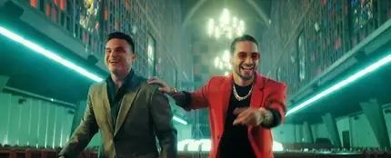 Silvestre Dangond y Maluma en el vídeo de 'Vivir Bailando' Silvestre Dangond y Maluma en el vídeo de 'Vivir Bailando'