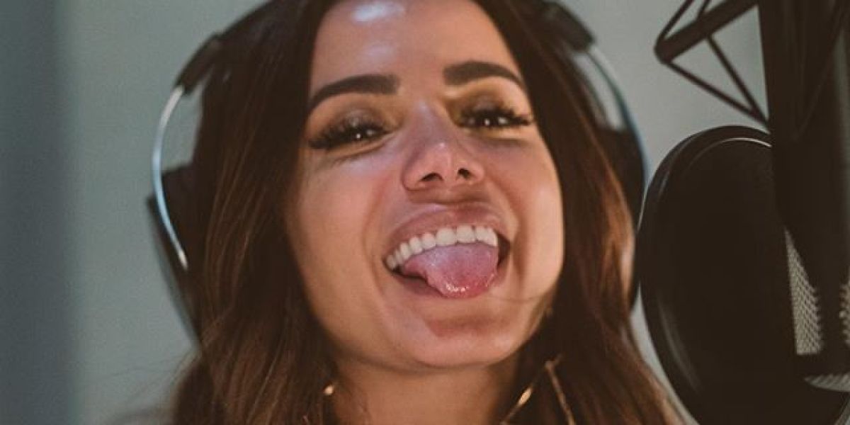 Anitta en el estudio de Spotify en Nueva York