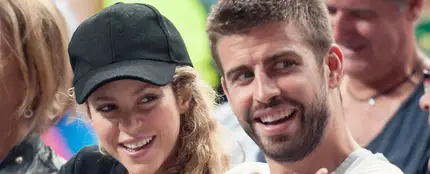 Shakira y Gerard Piqué Shakira y Gerard Piqué