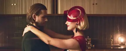 Zedd y Katy Perry en el vídeo de '365' Zedd y Katy Perry en el vídeo de '365'