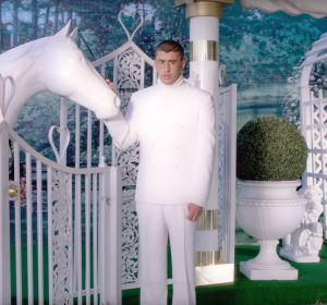 Bad Bunny en el vídeo de 'Si estuviéramos juntos' Bad Bunny en el vídeo de 'Si estuviéramos juntos'