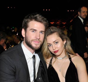 Miley Cyrus y Liam Hemsworth Miley Cyrus y Liam Hemsworth