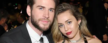 Miley Cyrus y Liam Hemsworth Miley Cyrus y Liam Hemsworth