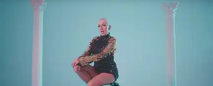 Ana Torroja en el videoclip de 'Llama' Ana Torroja en el videoclip de 'Llama'