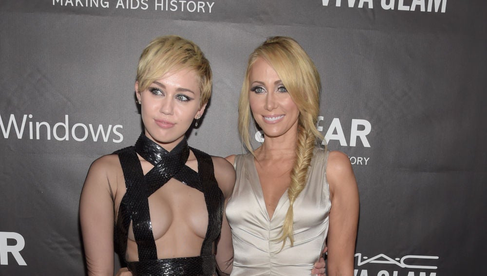 Miley Cyrus y su madre Tish Cyrus