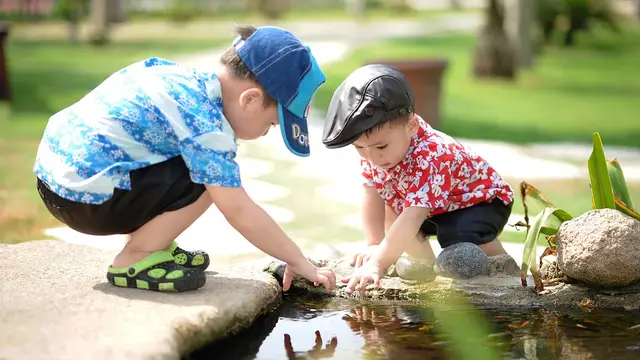 Niños jugando
