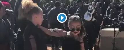North West, hija de Kim Kardashian, enamora bailando a ritmo de un coro de gospel North West, hija de Kim Kardashian, enamora bailando a ritmo de un coro de gospel