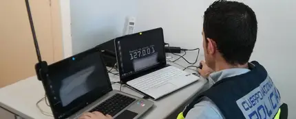 La Policía detiene a 3 estafadores por sustraer dinero por el método del "phising" La Policía detiene a 3 estafadores por sustraer dinero por el método del "phising"