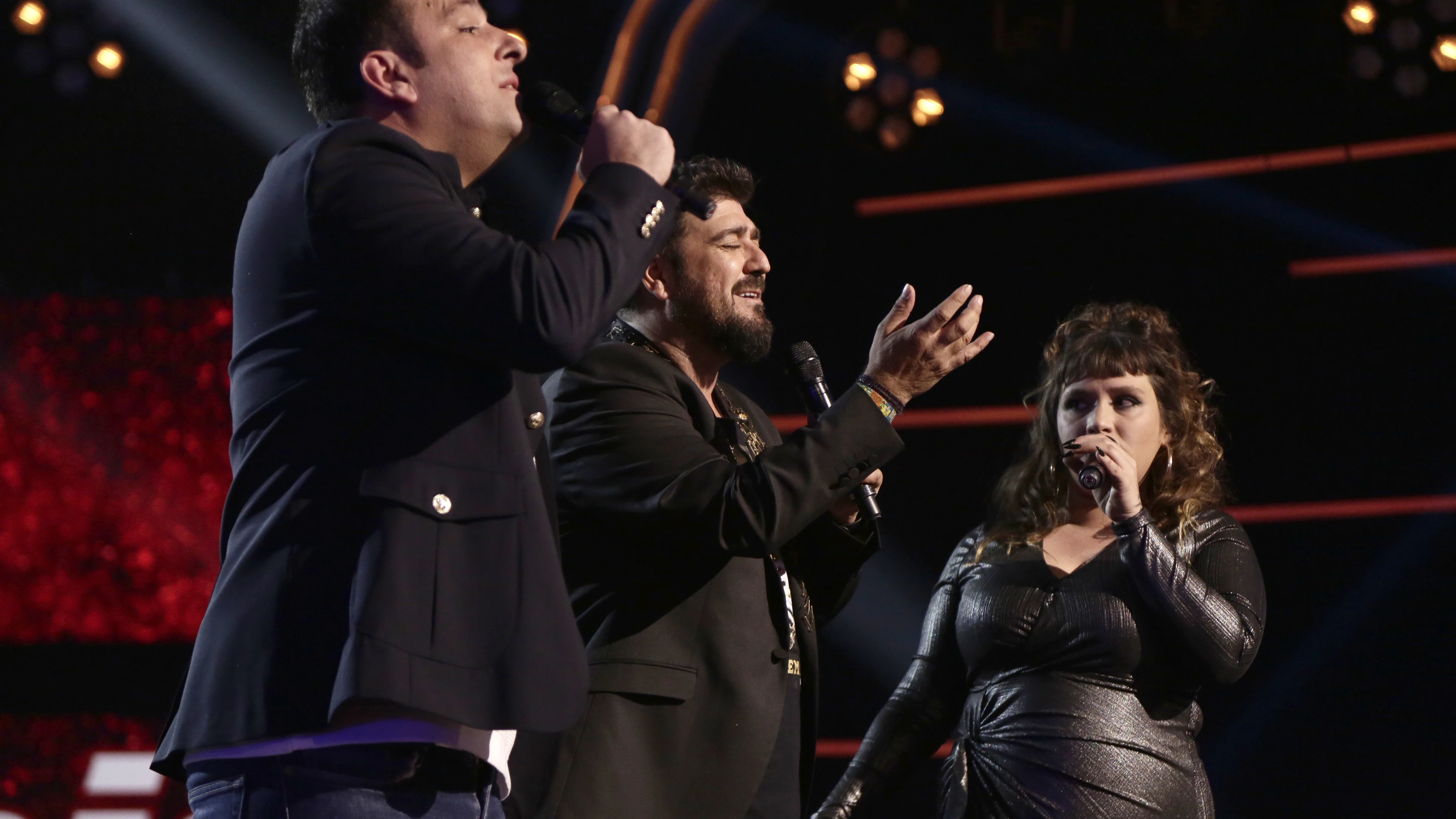 Antonio Orozco canta ‘Temblando’ con Lia Kali y Javi Moya en los Directos de ‘La Voz’