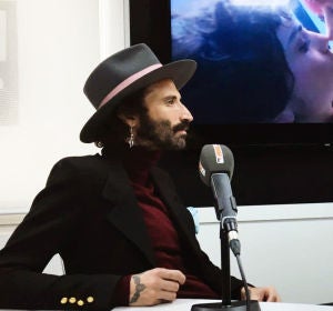 Leiva durante su entrevista con Europa FM Leiva durante su entrevista con Europa FM
