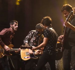 Sidecars presenta el videoclip de 'Locos de atar' con fragmentos de su gira Sidecars presenta el videoclip de 'Locos de atar' con fragmentos de su gira