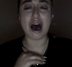 La influencer Jessy Taylor llora desesperadamente después de que Instagram le elimine su perfil La influencer Jessy Taylor llora desesperadamente después de que Instagram le elimine su perfil