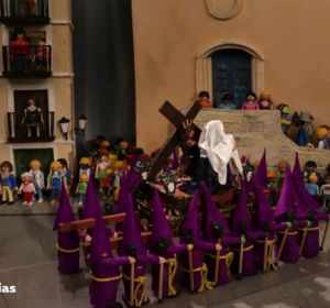 Un joven recalca la procesión más famosa de Cuenca con Playmobil Un joven recalca la procesión más famosa de Cuenca con Playmobil