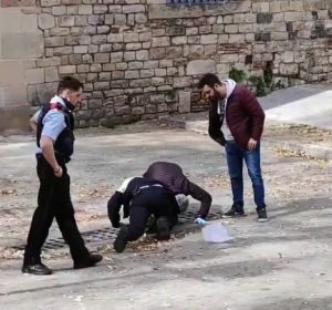 vídeo Investigan una posible agresión sexual muy violenta en las Ramblas de Barcelona vídeo Investigan una posible agresión sexual muy violenta en las Ramblas de Barcelona