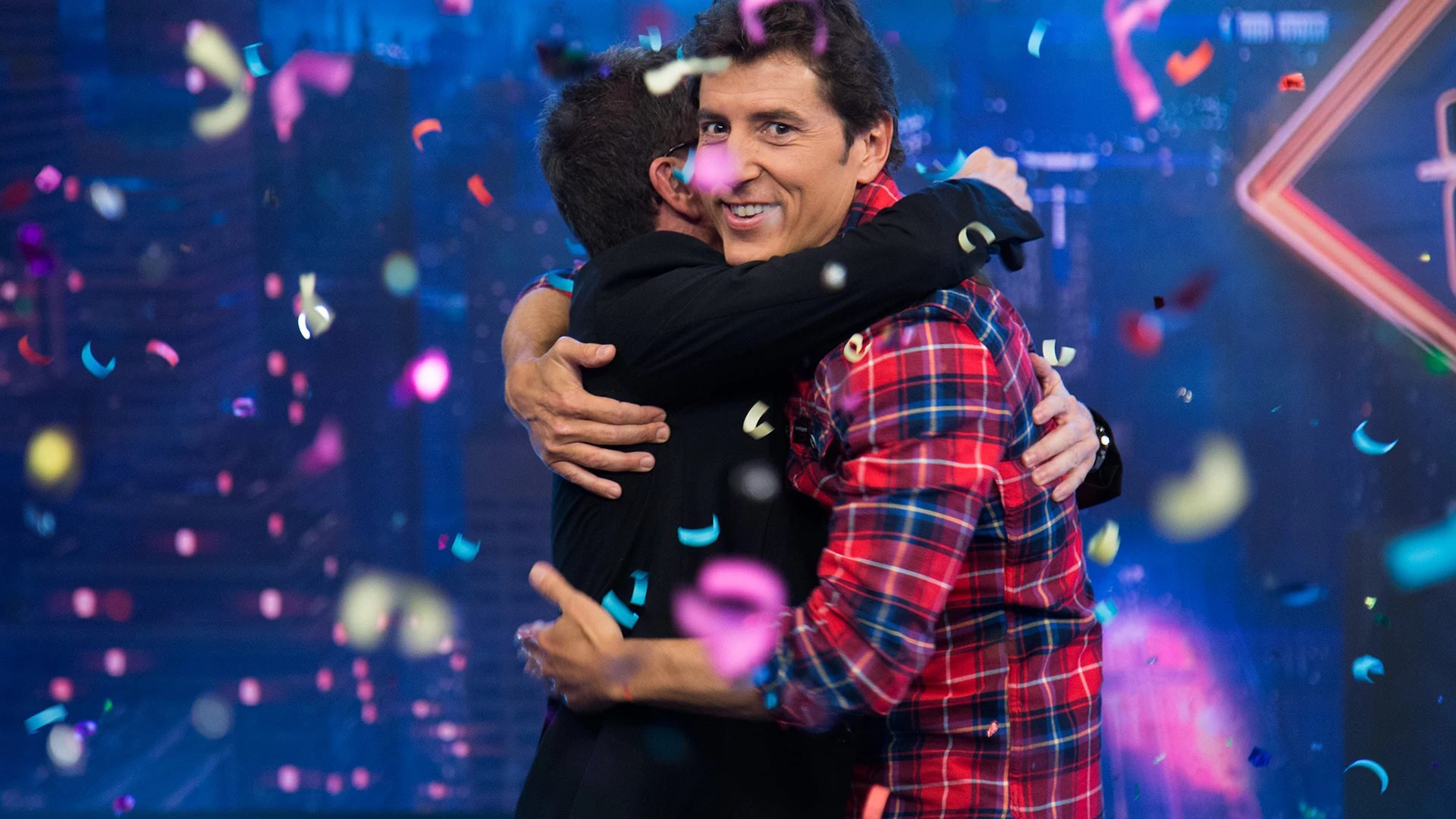 "Estoy haciendo el amor con mi novia", Manel Fuentes hace la ola en 'El Hormiguero 3.0' tras esta contestación en directo
