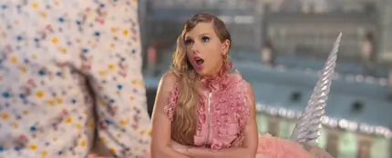 Taylor Swift en su nuevo videoclip Taylor Swift en su nuevo videoclip