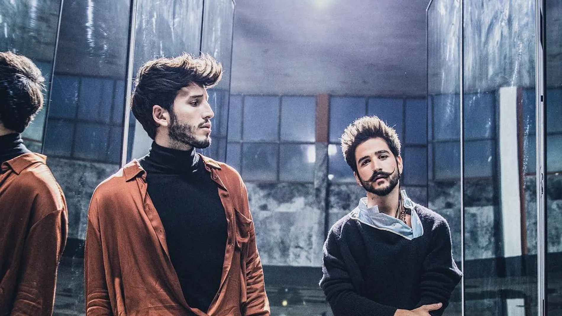 Sebastián Yatra y Camilo en el vídeo de 'En Guerra' Sebastián Yatra y Camilo en el vídeo de 'En Guerra'