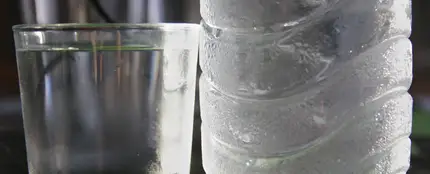 Botella de agua fría Botella de agua fría