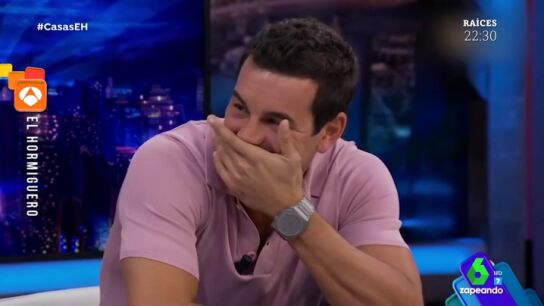 La pregunta de Pablo Motos que deja sin habla a Mario Casas en pleno diecto