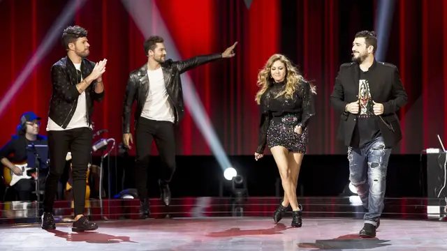 Las primeras Audiciones a ciegas de 'La Voz Senior': besos efusivos, historias de superación y cinco talents inauguran los equipos