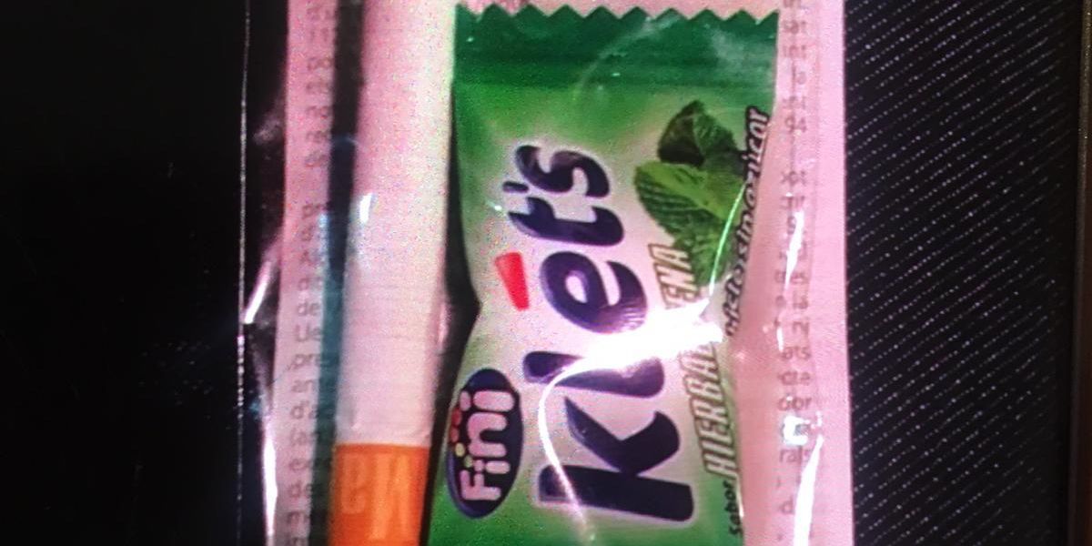 Kit de drogas que ofrecía la kioquera detenida