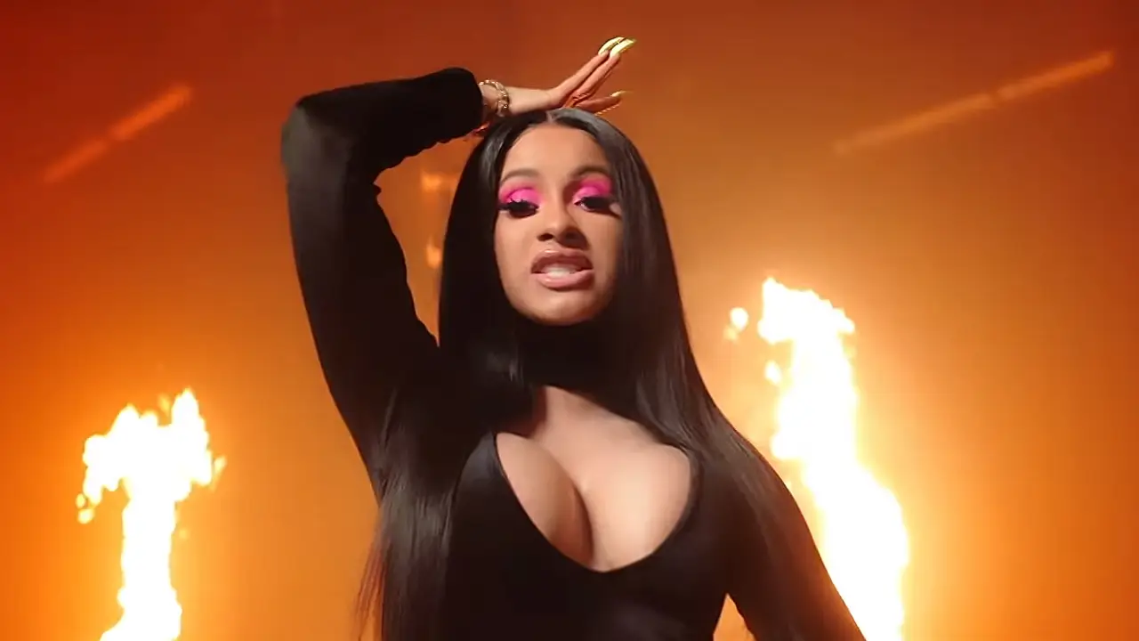 Cardi B en el vídeo de 'Wish Wish' Cardi B en el vídeo de 'Wish Wish'