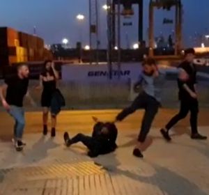 Imagen de la brutal patada que recibió en la cabeza Imagen de la brutal patada que recibió en la cabeza