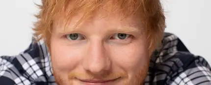 Ed Sheeran con su ketchup edición especial Ed Sheeran con su ketchup edición especial