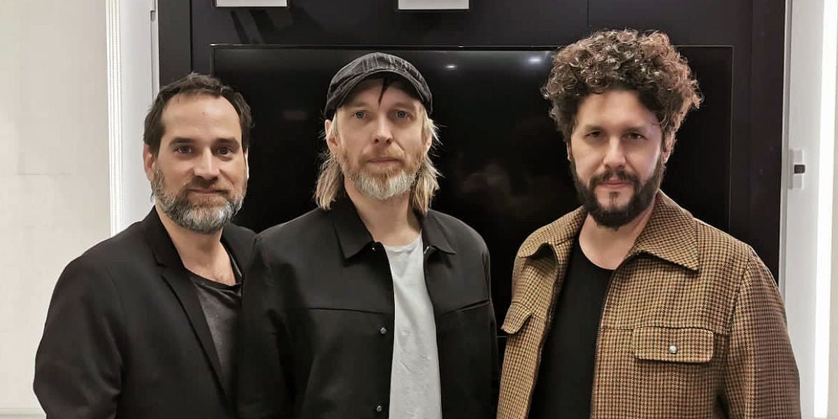 Elefantes en los estudios de Europa FM
