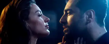 Ana Guerra y Bustamante en el videoclip de 'Desde que te vi' Ana Guerra y Bustamante en el videoclip de 'Desde que te vi'