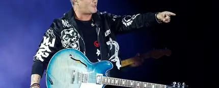 Alejandro Sanz durante el concierto que ha ofrecido en RCDE Stadium del Prat de Llobregat, en Barcelona. Alejandro Sanz durante el concierto que ha ofrecido en RCDE Stadium del Prat de Llobregat, en Barcelona.