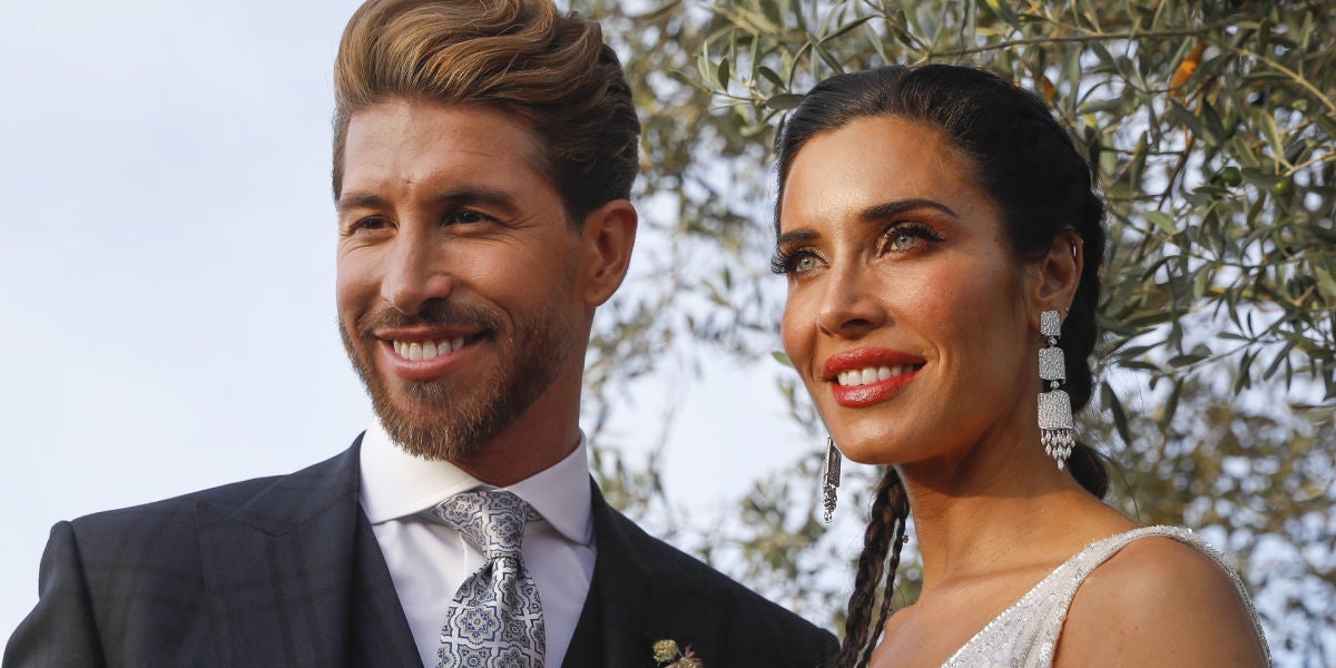 Sergio Ramos y Pilar Rubio posan como marido y mujer