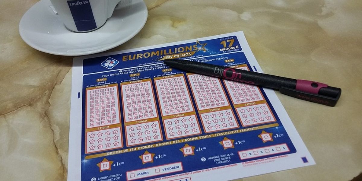 Imagen de archivo de un cartón de Euromillones