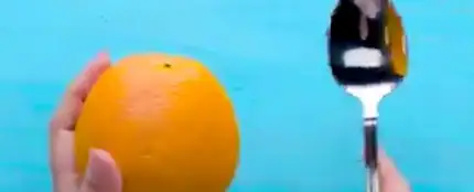 ¿Serías capaz de pelar una naranja con una cuchara? ¿Serías capaz de pelar una naranja con una cuchara?