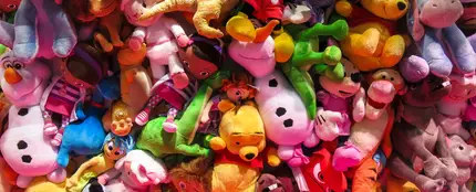 Un montón de peluches Un montón de peluches