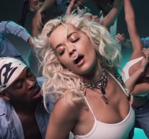 Rita Ora en el videoclip de 'Ritual' Rita Ora en el videoclip de 'Ritual'