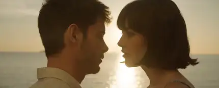 David Solans y Mireia Oriol protagonizan el videoclip de 'La Isla' de Dorian David Solans y Mireia Oriol protagonizan el videoclip de 'La Isla' de Dorian