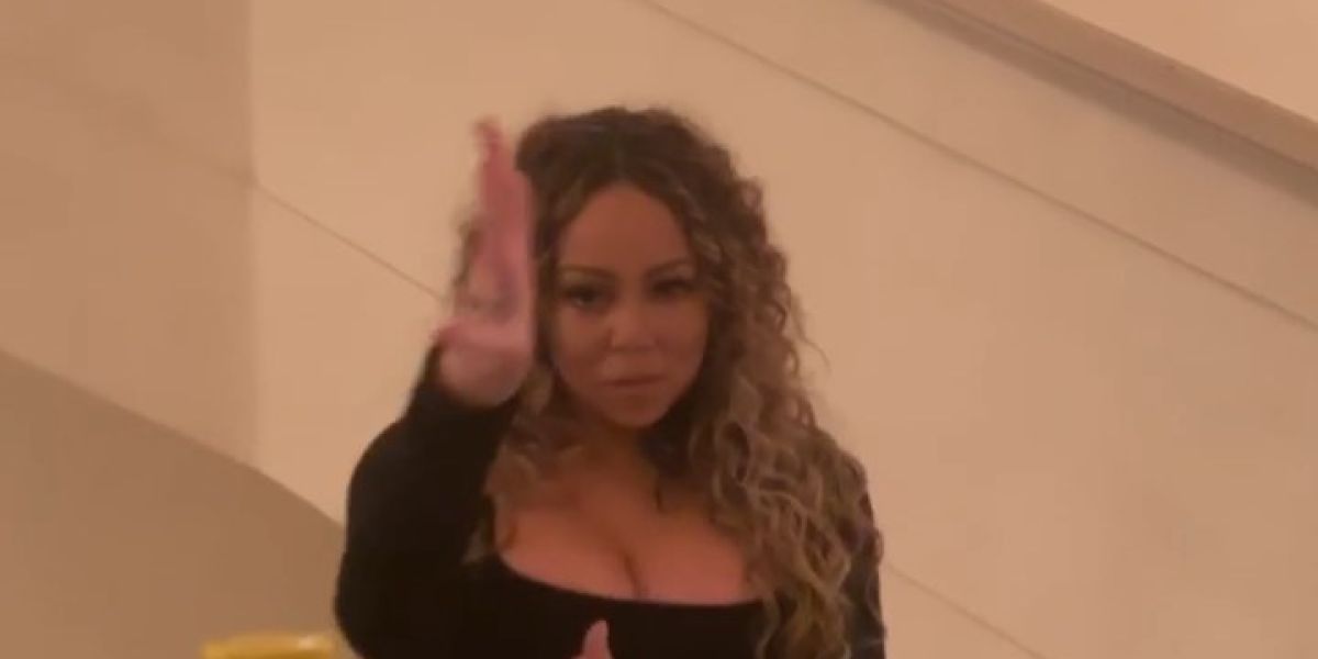 Mariah Carey abre una botella con su voz