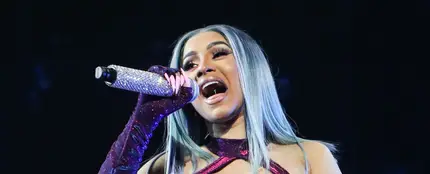 Cardi B durante un concierto Cardi B durante un concierto