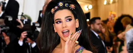 Dua Lipa en la Met Gala 2019 Dua Lipa en la Met Gala 2019