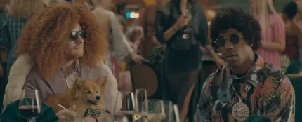 Ed Sheeran y Travis Scott en el videoclip de 'Antisocial' Ed Sheeran y Travis Scott en el videoclip de 'Antisocial'