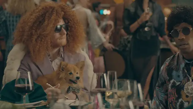 Ed Sheeran y Travis Scott en el videoclip de 'Antisocial'