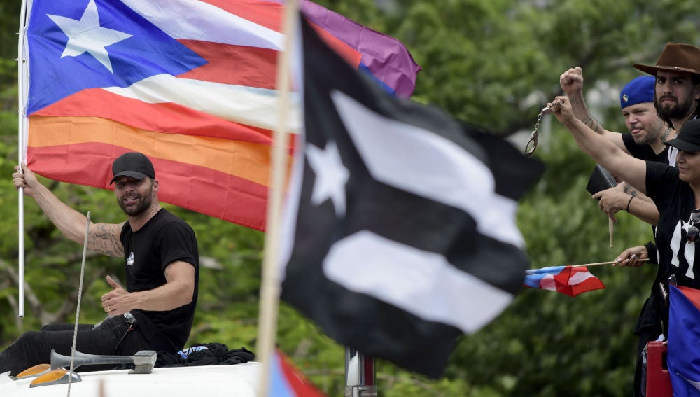 Ricky Martin pidiendo la dimisión del Gobernador de Puerto Rico